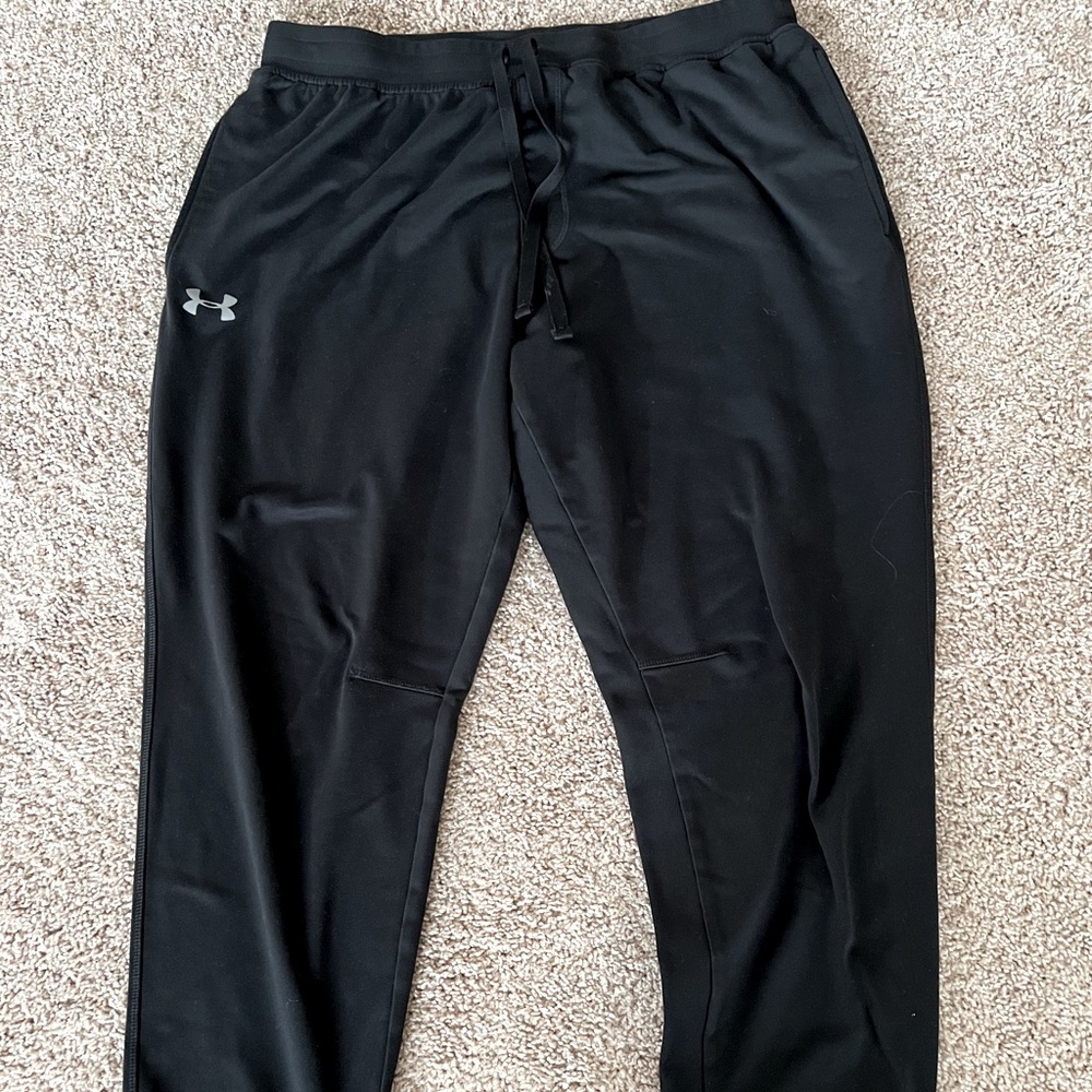 XL Under Armour Joggers